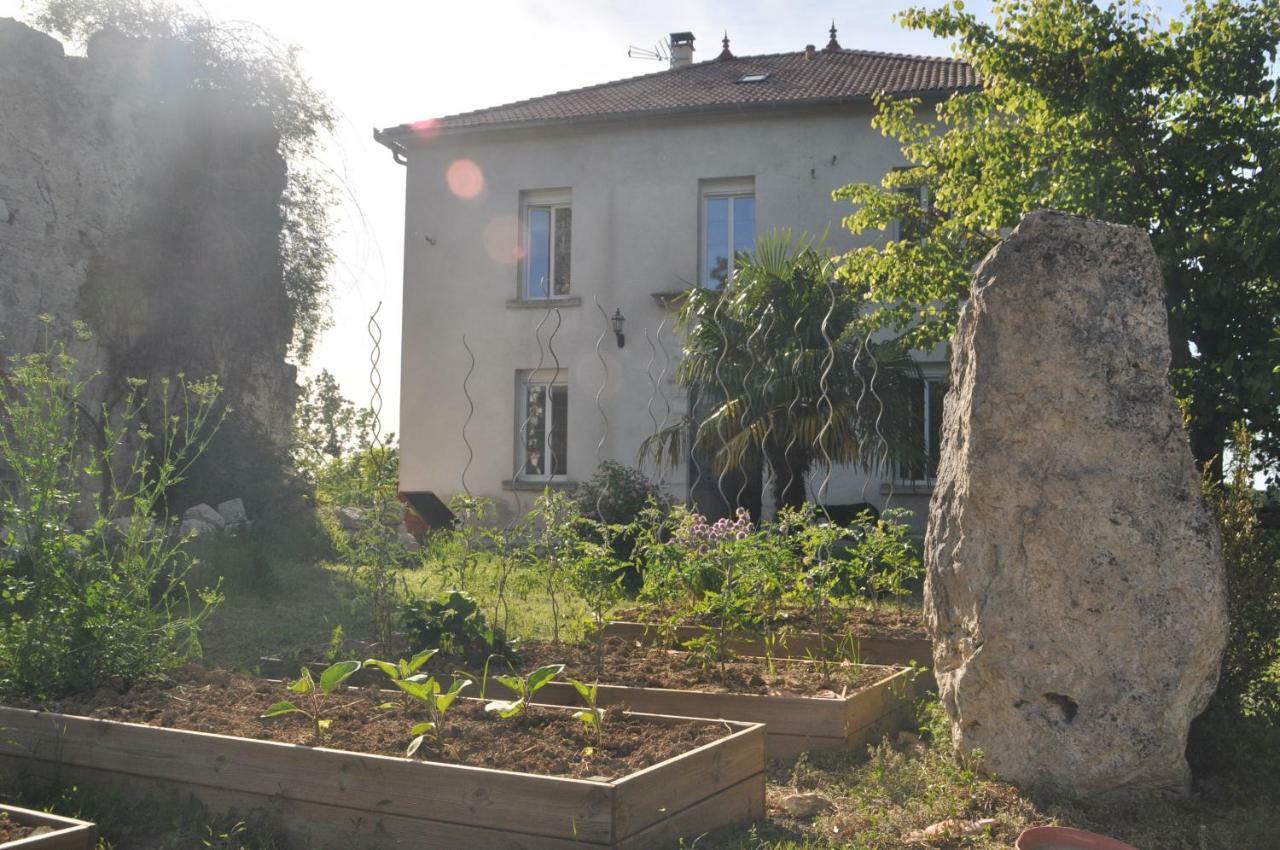 Loustalneou Bed & Breakfast Saint-Pierre-de-Clairac Exterior photo