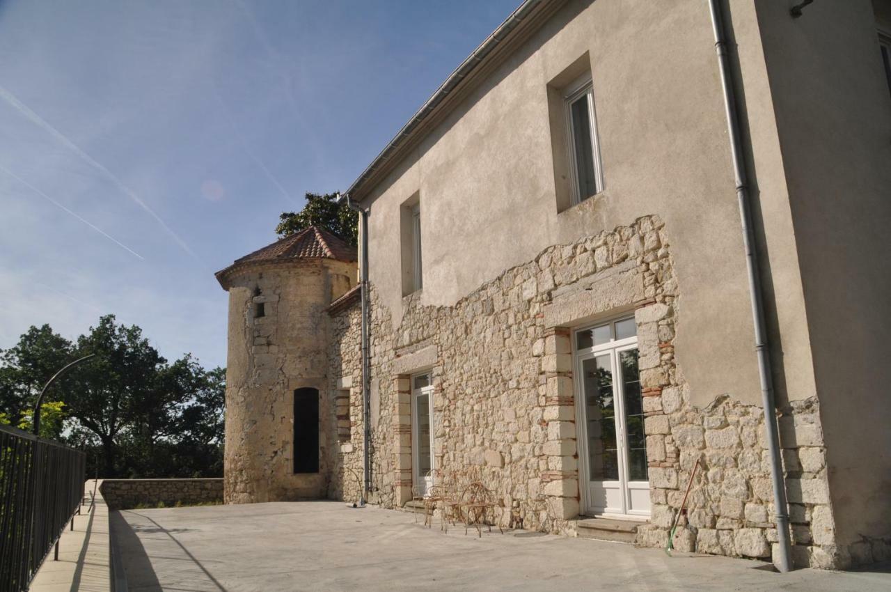 Loustalneou Bed & Breakfast Saint-Pierre-de-Clairac Exterior photo