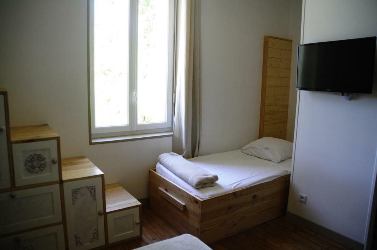 Loustalneou Bed & Breakfast Saint-Pierre-de-Clairac Exterior photo